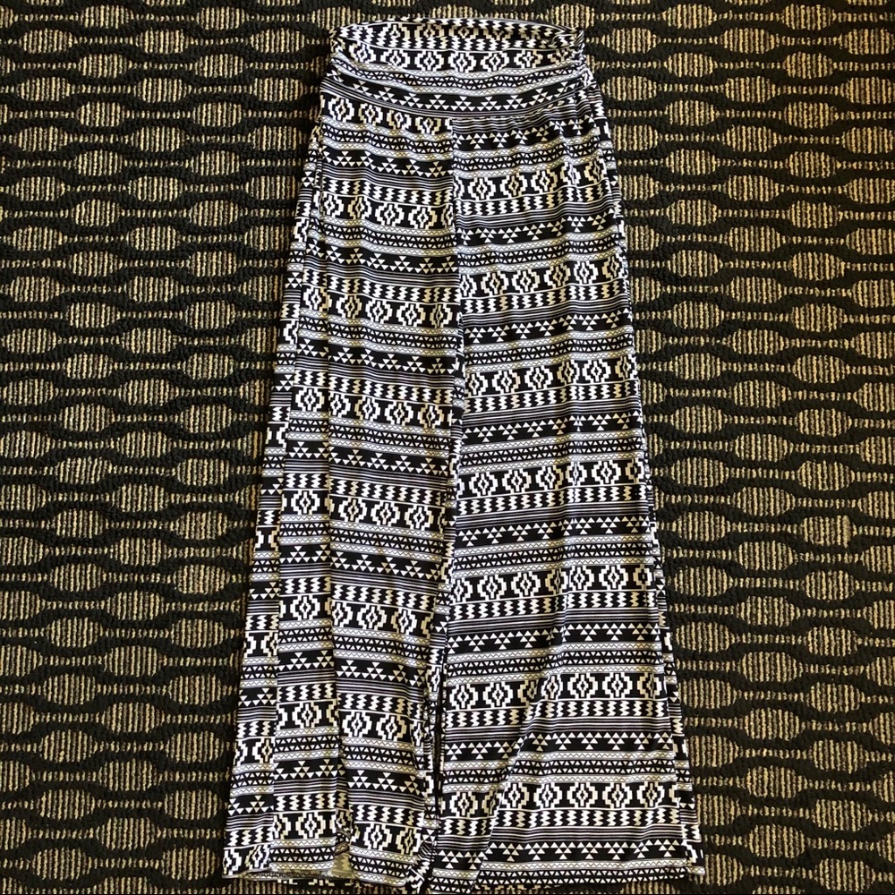 3/$20 Patterned lounge/dress pant
